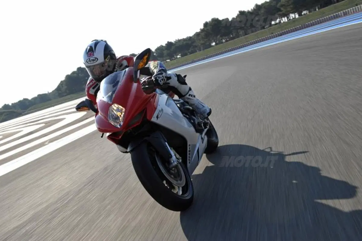 MV Agusta F3 675  (28)