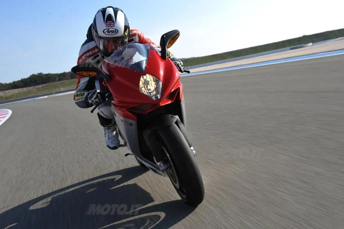 MV Agusta F3 675  (30)
