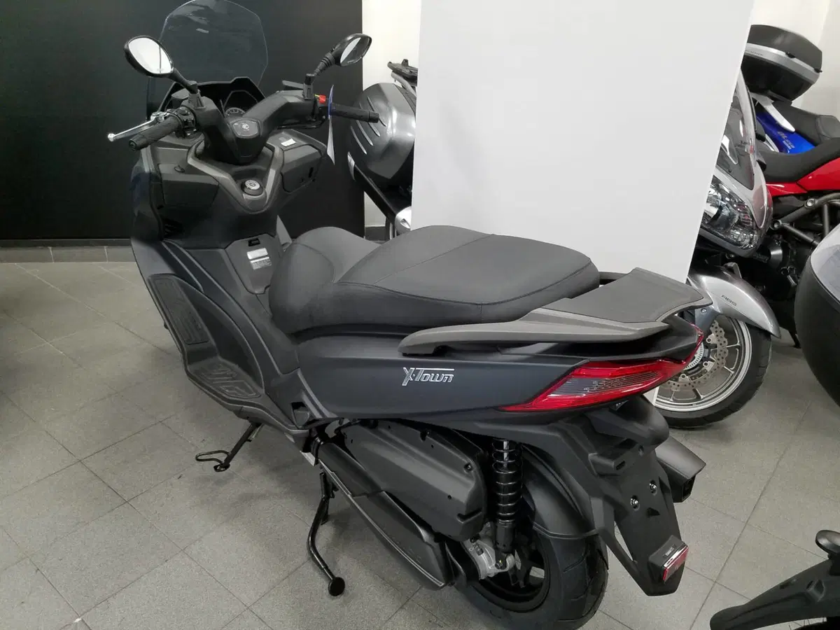 Kymco X-Town 300i (2025 - 26) (3)