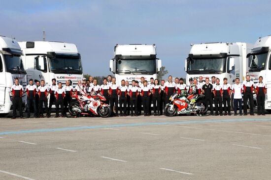 Il team Cecchinello al completo