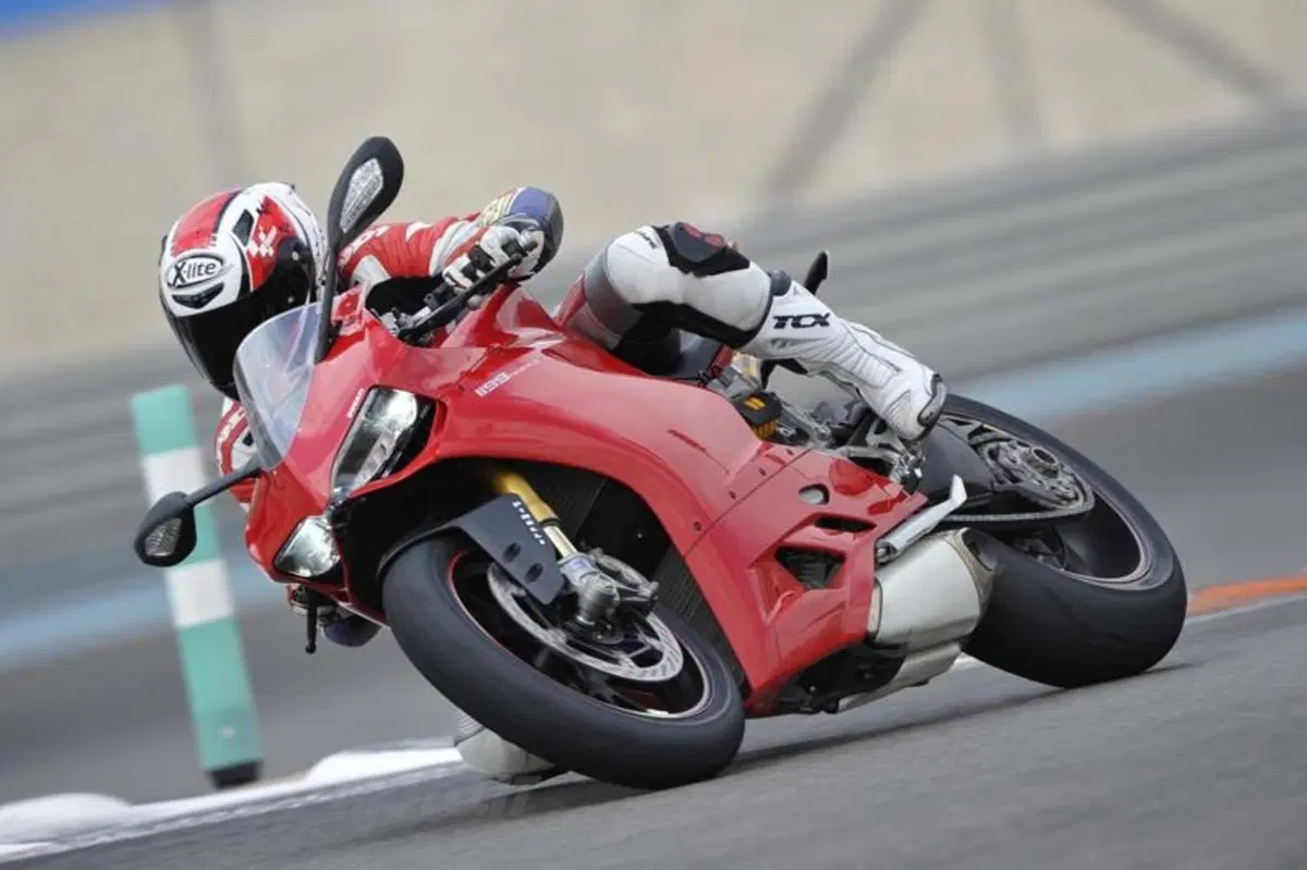 Ducati 1199 Panigale (5)