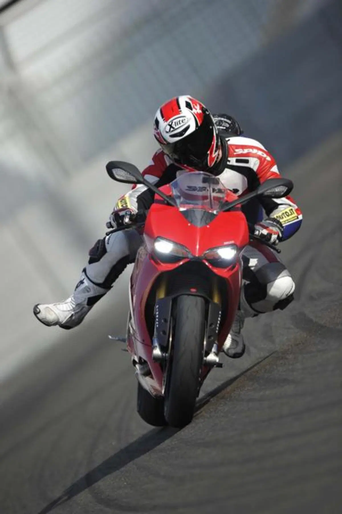 Ducati 1199 Panigale (10)