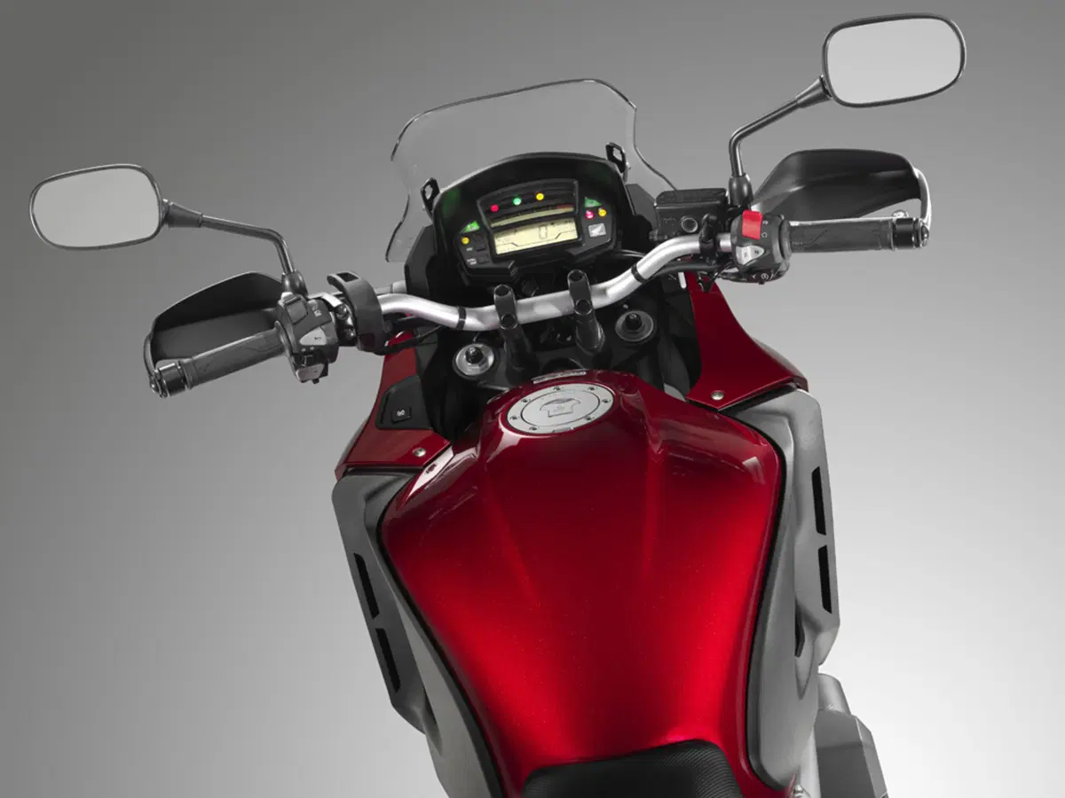 Honda Crosstourer. Già dai concessionari a 14.200 euro (9)