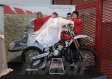 Husqvarna presenta i team Enduro e Motocross per la stagione iridata 2012