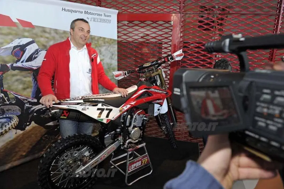 Husqvarna presenta i team Enduro e Motocross per la stagione iridata 2012