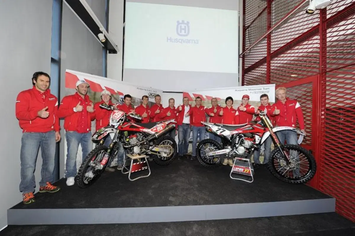 Husqvarna presenta i team Enduro e Motocross per la stagione iridata 2012 (5)