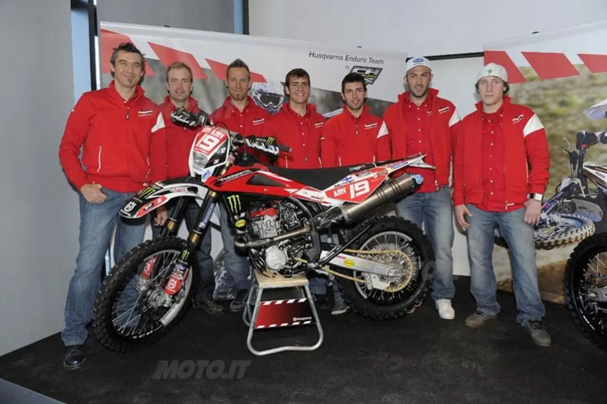 Husqvarna presenta i team Enduro e Motocross per la stagione iridata 2012 (6)