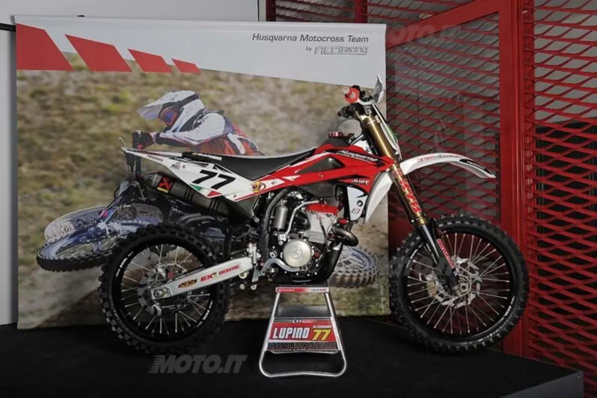 Husqvarna presenta i team Enduro e Motocross per la stagione iridata 2012 (12)