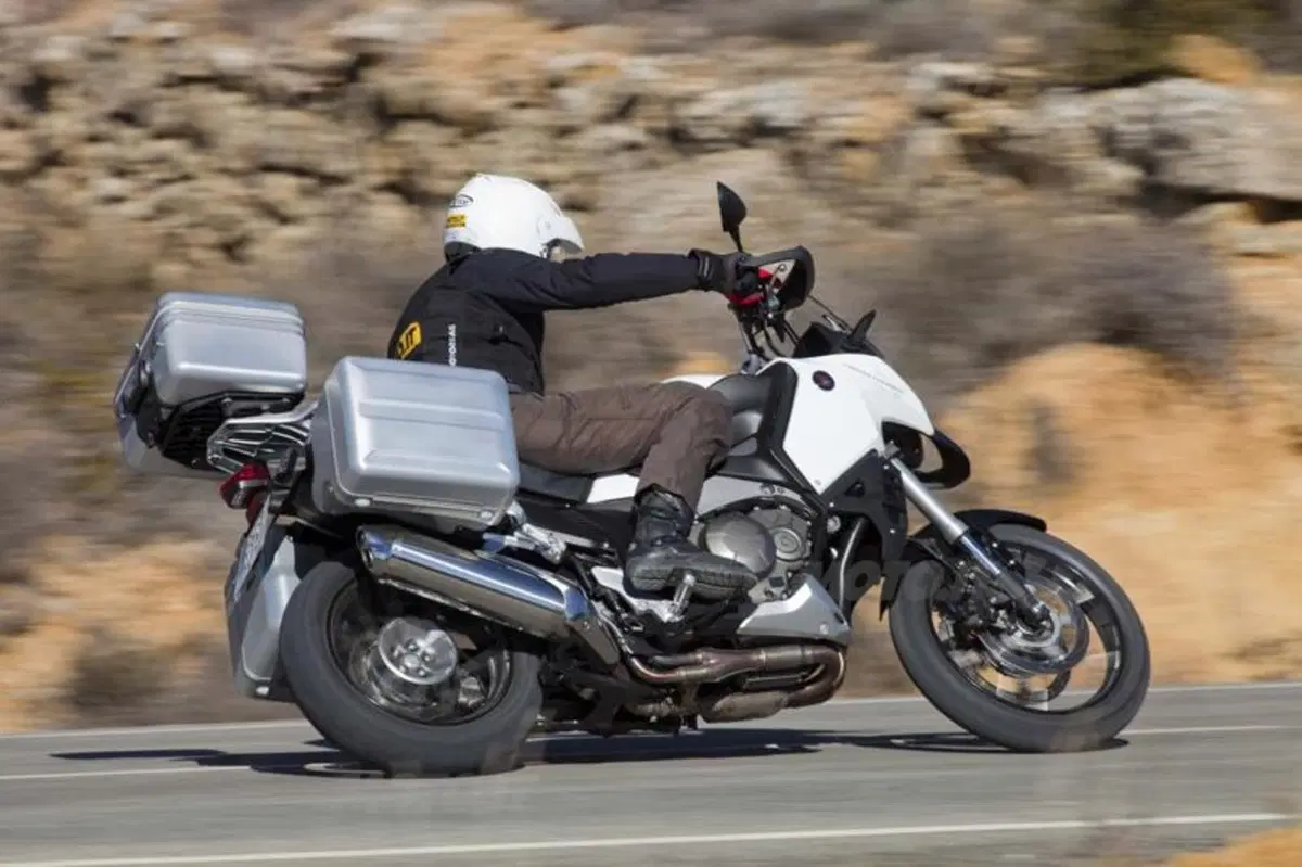 Honda Crosstourer 1200   (3)