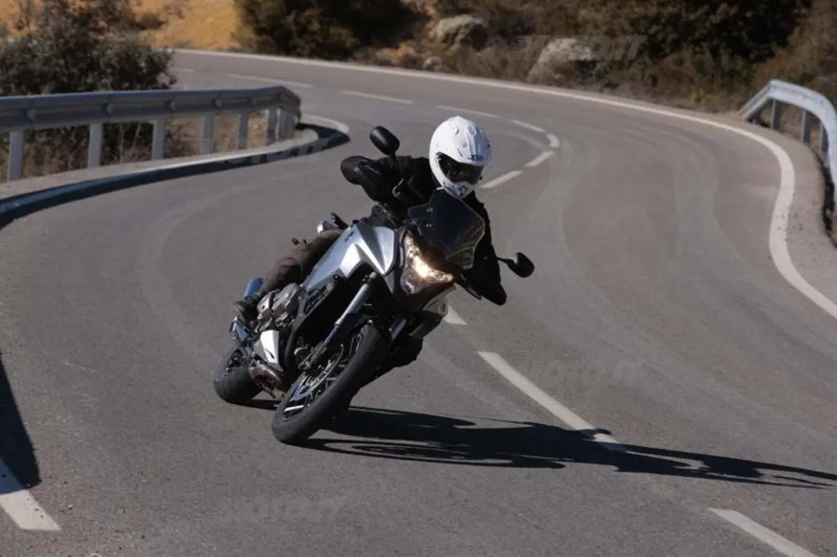 Honda Crosstourer 1200   (19)