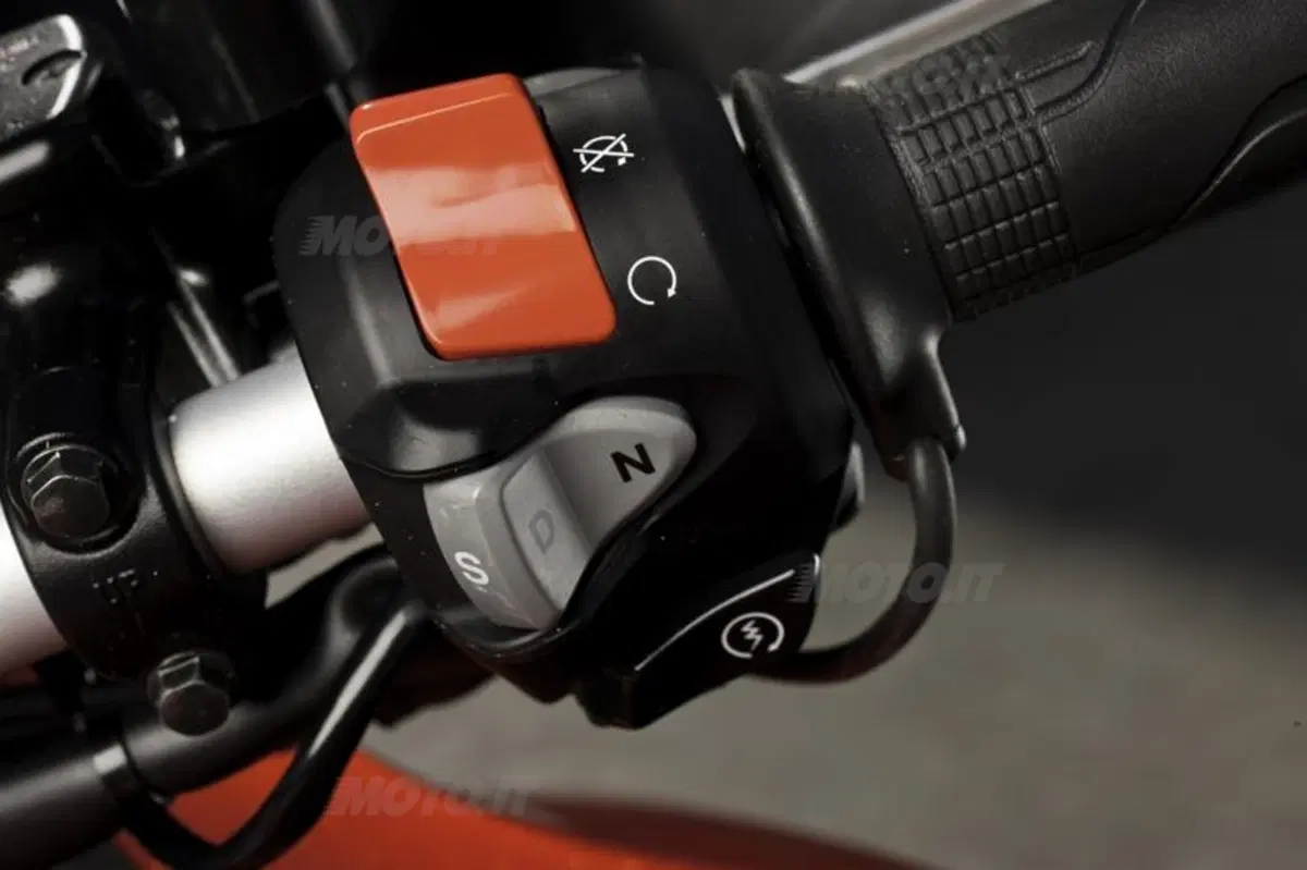 Honda Crosstourer 1200   (36)