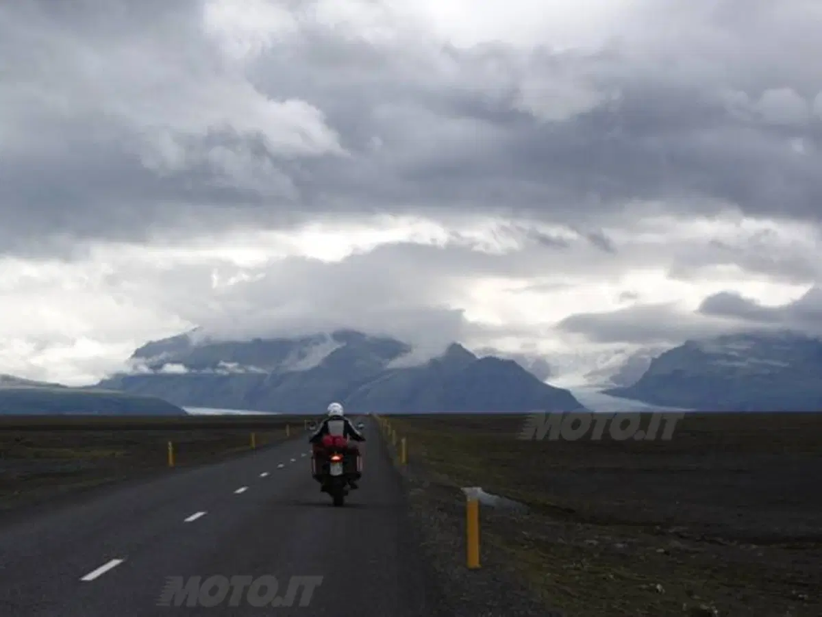 Viaggi: Islanda. Dal 43° parallelo fino al 65° ed oltre...