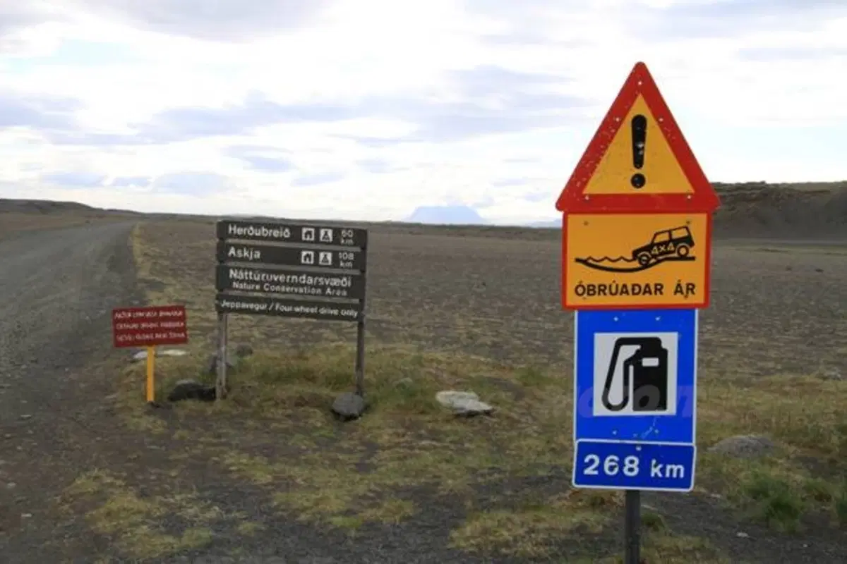 Viaggi: Islanda. Dal 43° parallelo fino al 65° ed oltre... (2)