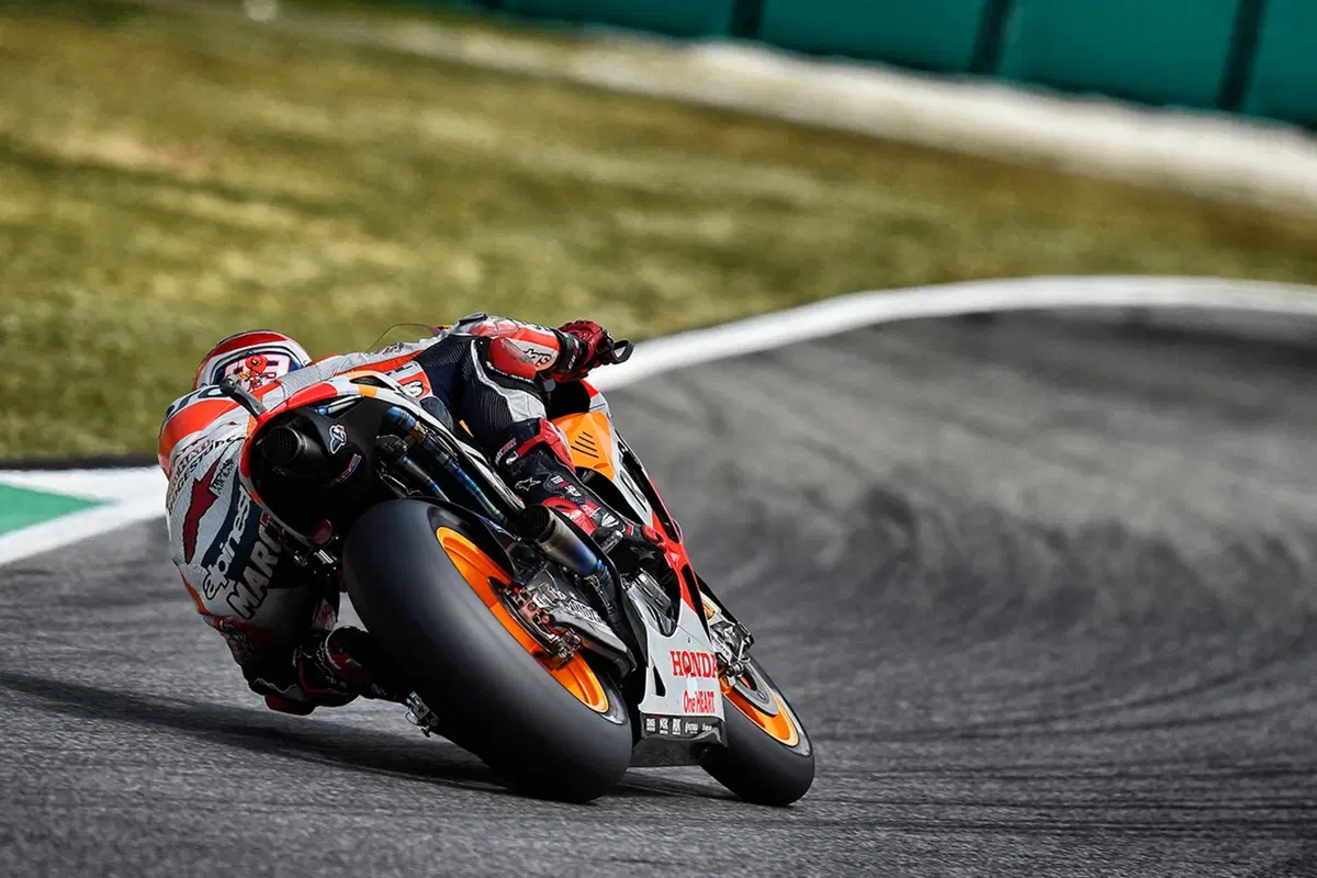 Marc Marquez, il titolo mondiale per immagini (16)