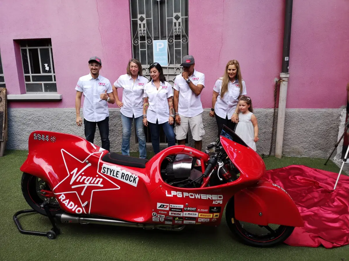 Christine, la moto (a GPL) di Dino Romano per il nuovo record a Bonneville (3)