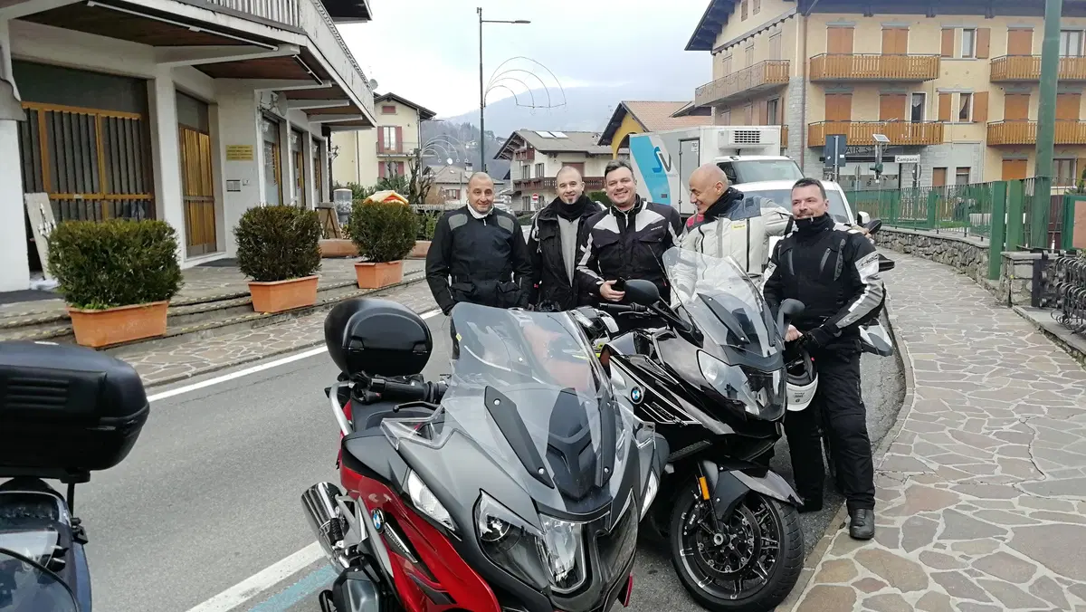 Colazione con gli amici di Moto.it e giro in moto da Lecco a Selvino (5)