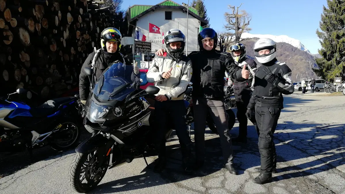 Colazione con gli amici di Moto.it e giro in moto da Lecco a Selvino (2)