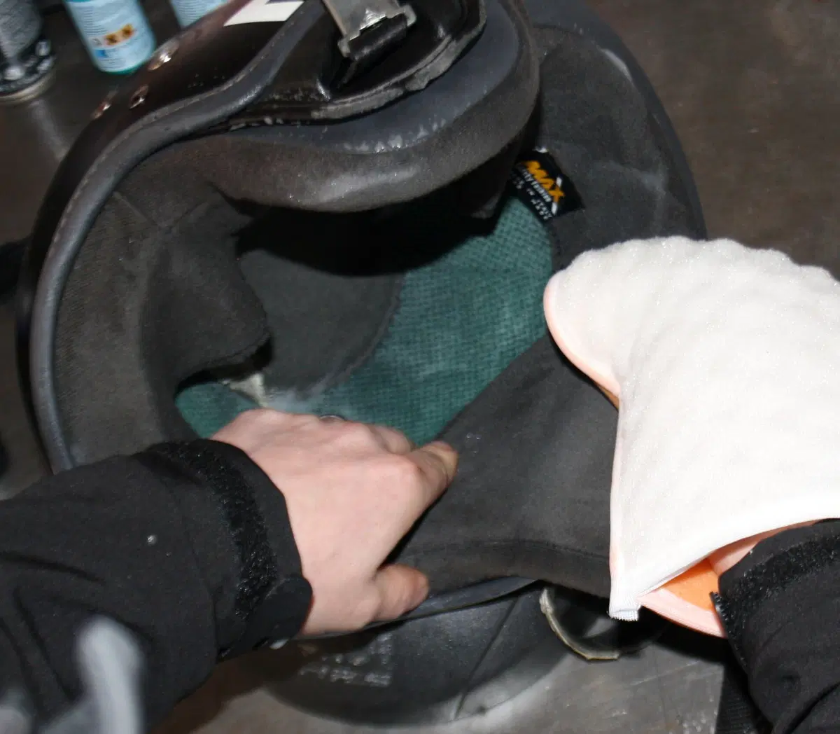 Pulizia del casco: Motosplash ti lava la testa! (37)