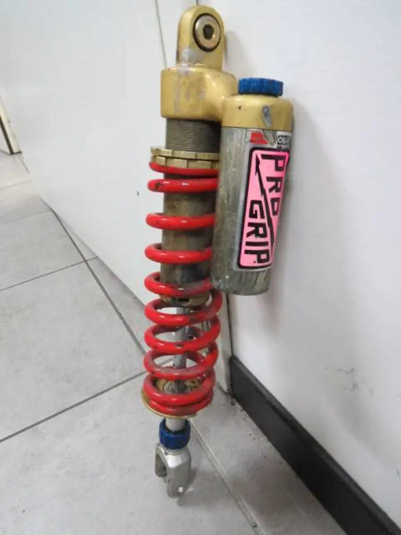 monoammortizzatore Aprilia (5)