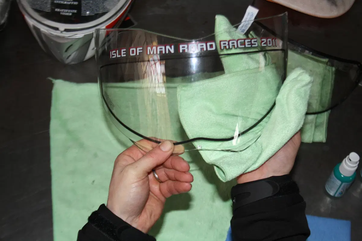 Pulizia del casco: Motosplash ti lava la testa! (48)