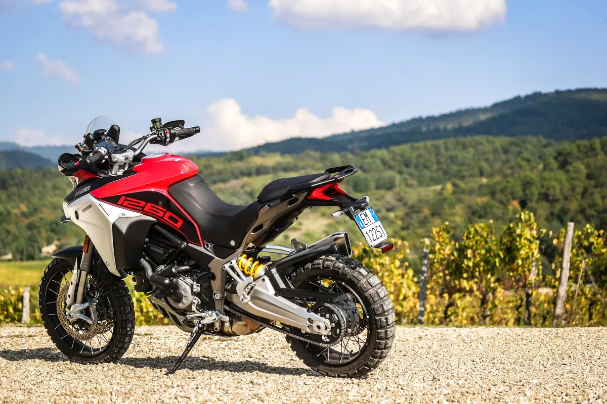 Ducati Multistrada Enduro 1260: test su strada e fuoristrada in Toscana (16)