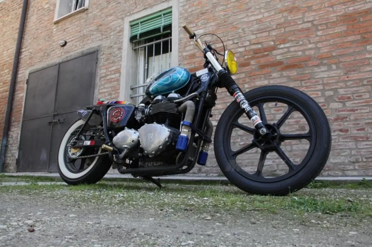 Le Strane di Moto.it: Triumph Bonneville Chopper Frisco Style