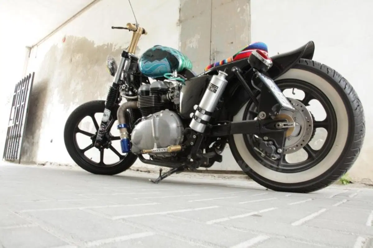 Le Strane di Moto.it: Triumph Bonneville Chopper Frisco Style (6)