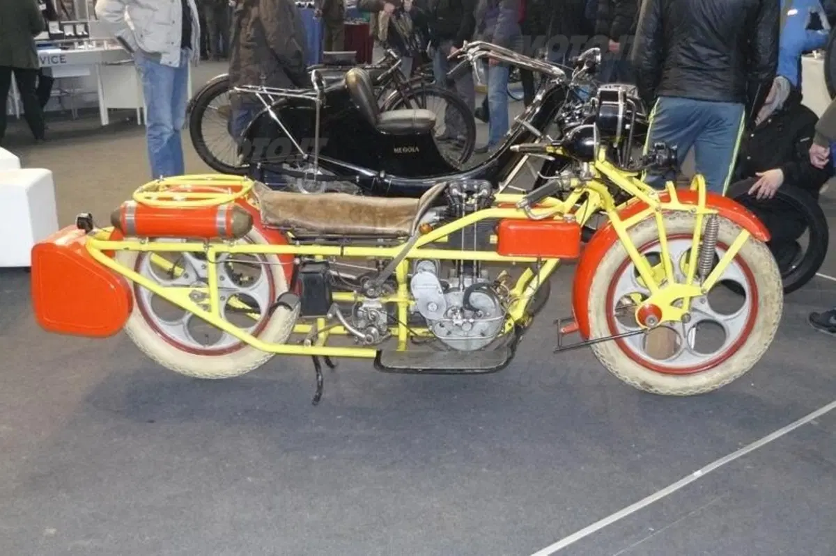 Massimo Clarke: "Le moto più particolari che ho visto a Novegro" (7)