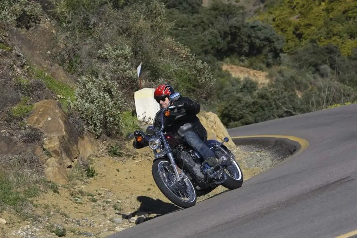 Harley-Davidson Seventy-Two  (5)