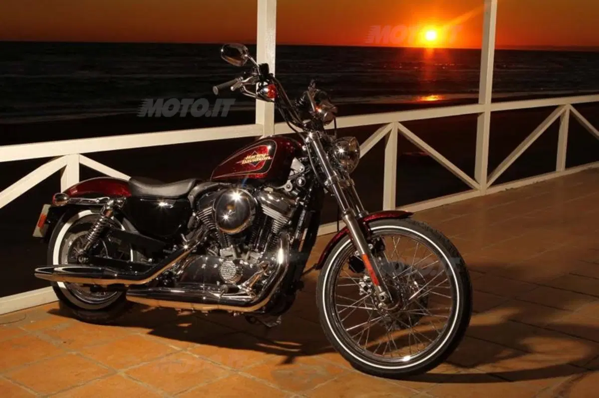 Harley-Davidson Seventy-Two  (24)