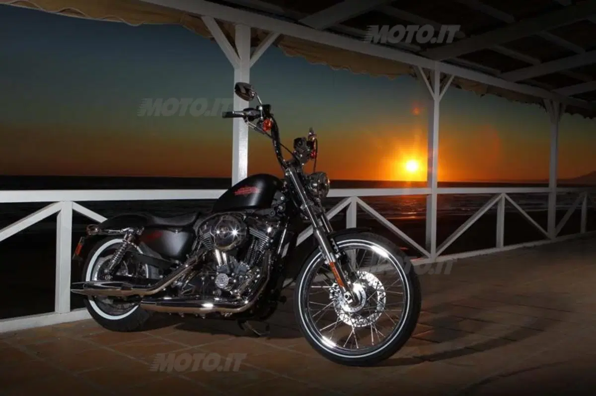 Harley-Davidson Seventy-Two  (25)