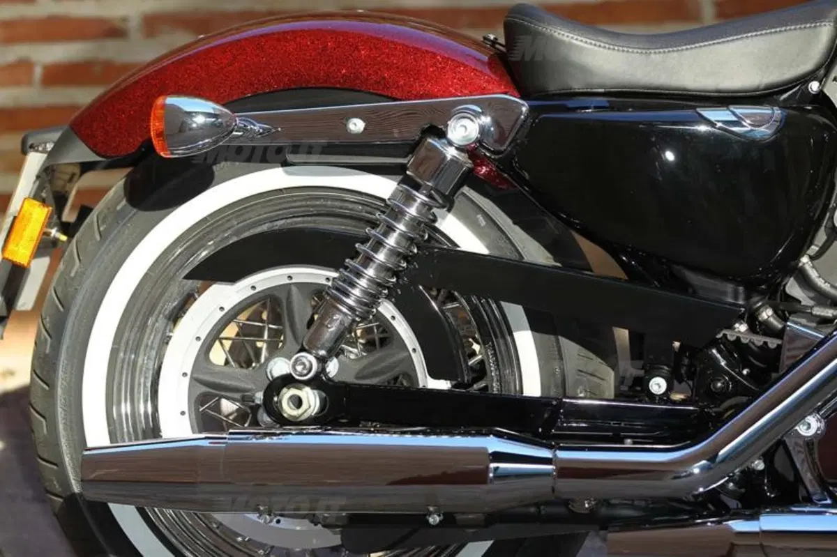 Harley-Davidson Seventy-Two  (28)