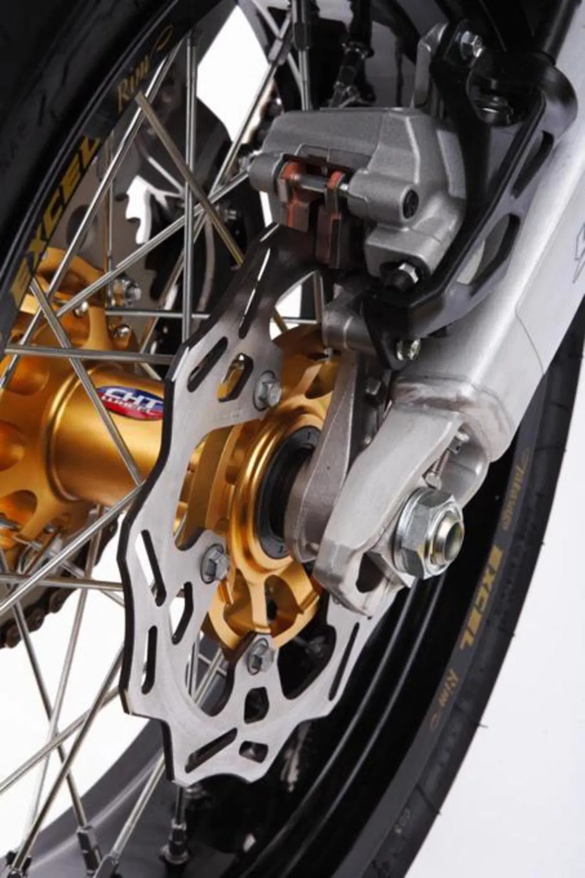 Yamaha YZ450SM. Il nuovo Supermotard dei tre diapason (31)