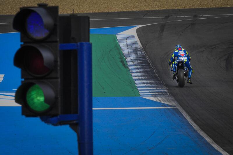 Joan Mir impegnato nei test di Jerez