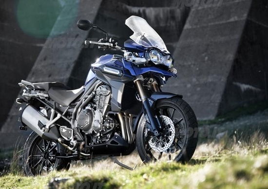 Triumph Tiger 1200 Explorer a marzo nei concessionari. A loro la parola