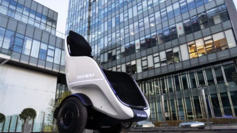 Segway S-Pod, la poltrona con le ruote