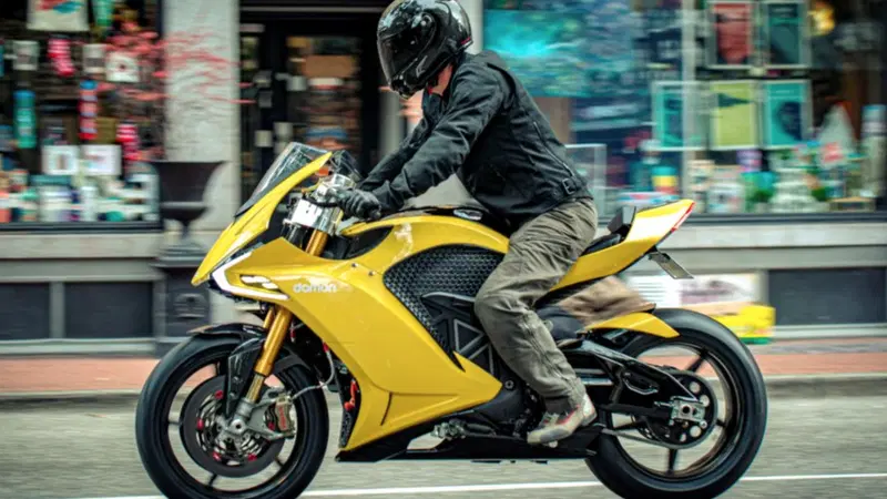 Damon presenta al CES 2020 la moto per i millenials, l'Hypersport Pro
