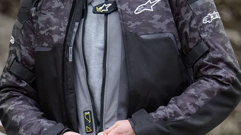 Alpinestars, arriva il Tech-Air 5. Prezzo e disponibilit&agrave;