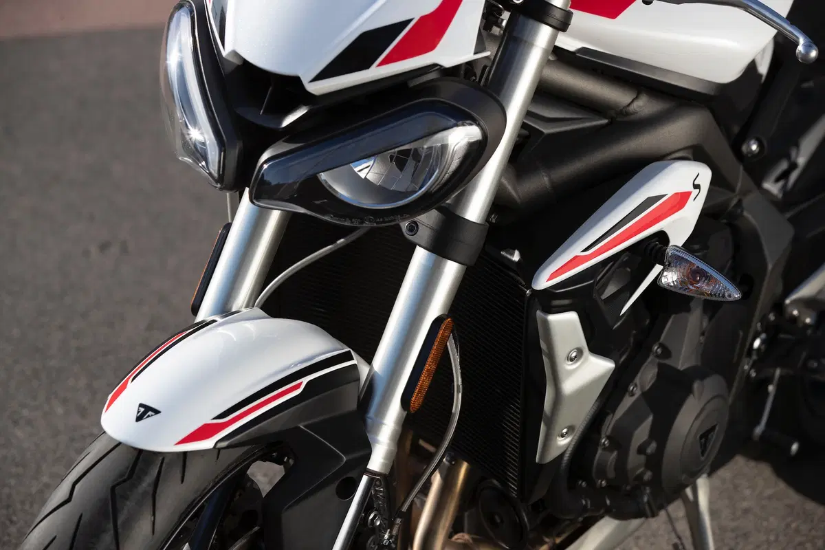 Nuova Triumph Street Triple S 2020 (2)
