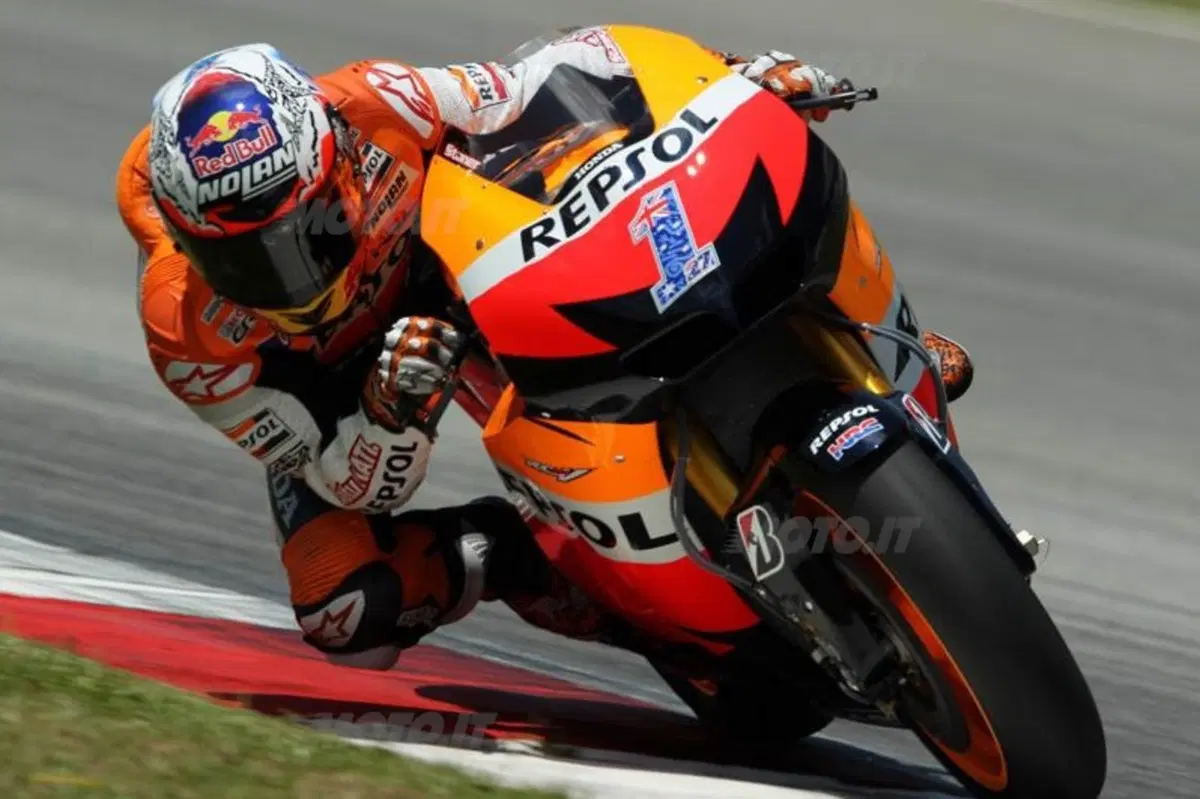 MotoGP. Test a Sepang, Stoner rimane il punto di riferimento