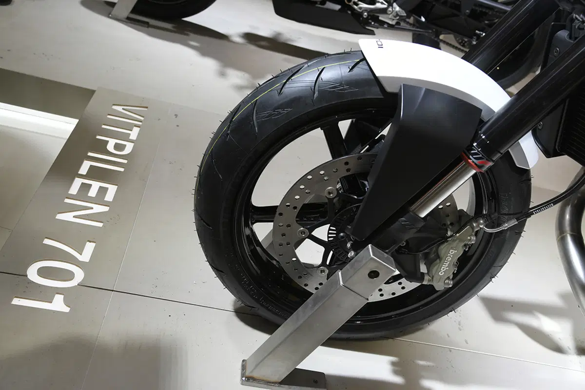 EICMA 2017: Husqvarna Vitpilen 701, foto e dati (24)
