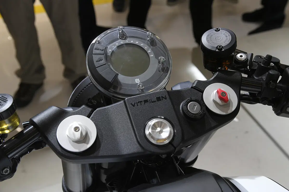 EICMA 2017: Husqvarna Vitpilen 701, foto e dati (32)