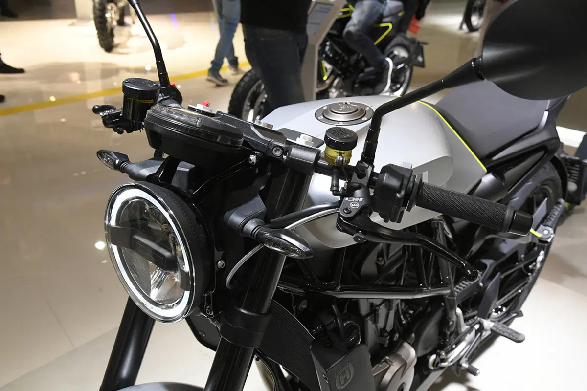 EICMA 2017: Husqvarna Vitpilen 701, foto e dati (36)