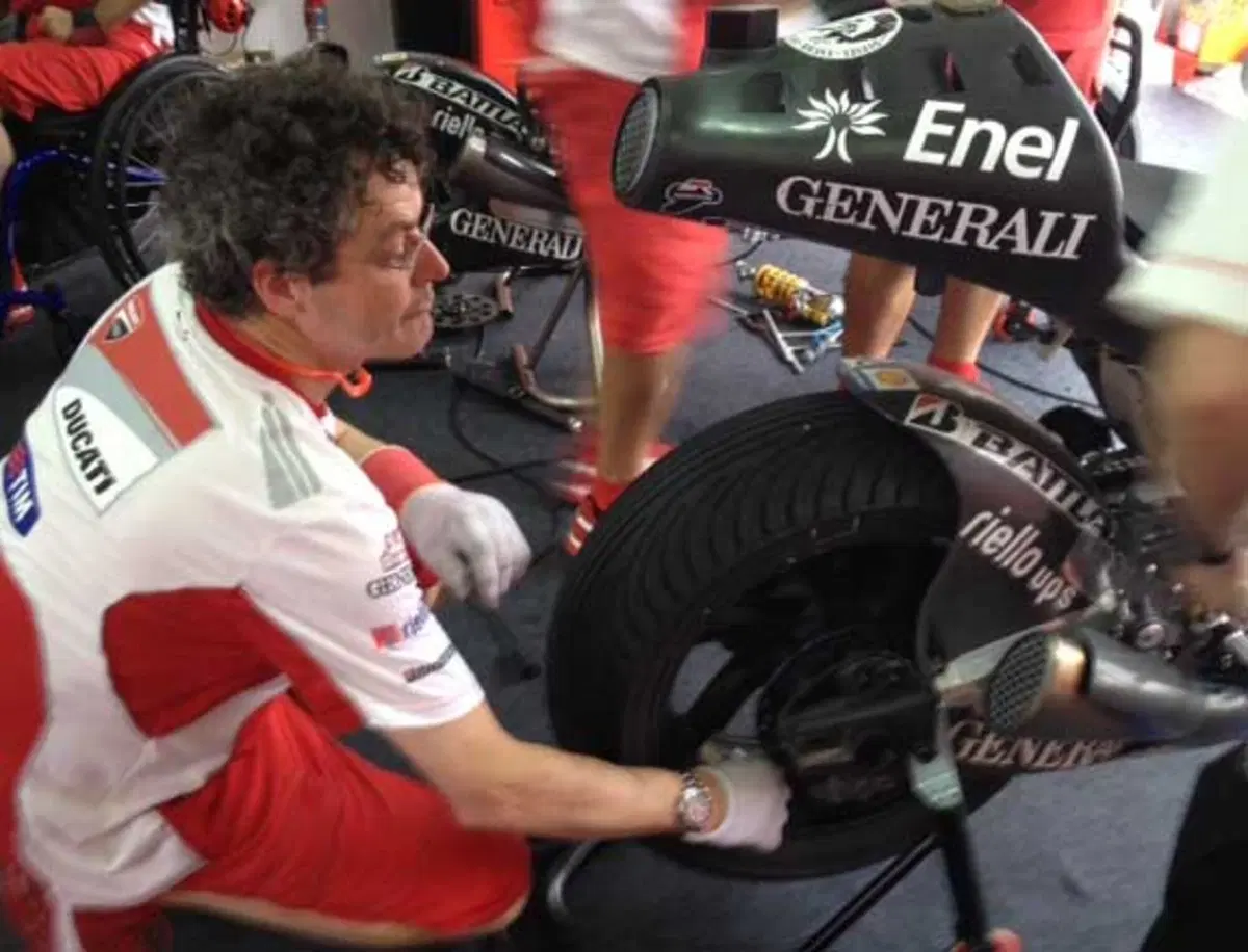 MotoGP. Test a Sepang, Stoner rimane il punto di riferimento (5)