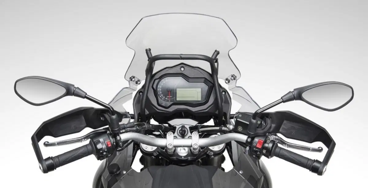 Benelli TRK 502 (6)
