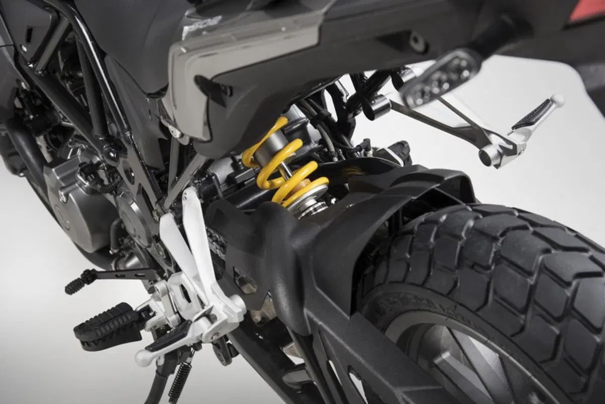 Benelli TRK 502 (8)