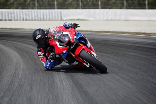 Honda CBR 1000RR-R 2020: prezzo e disponibilità! [AGGIORNATO] (3)