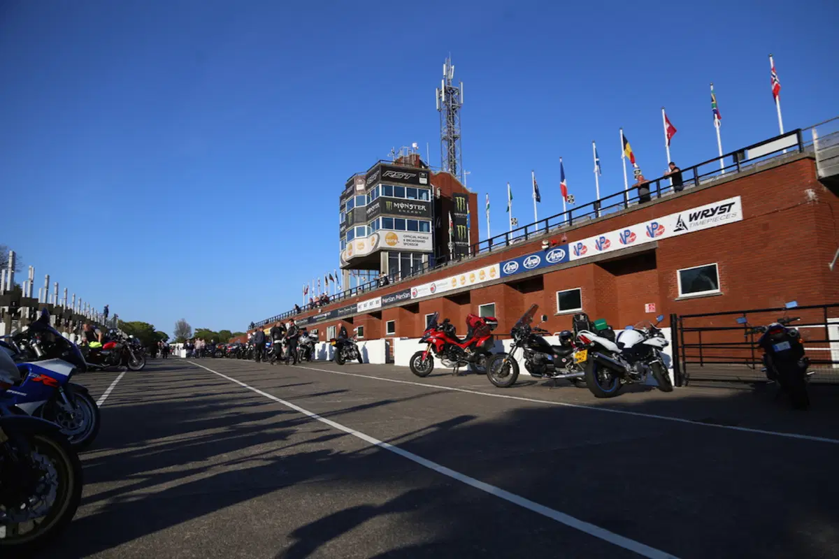 Cartoline dal Tourist Trophy 2015 (3)