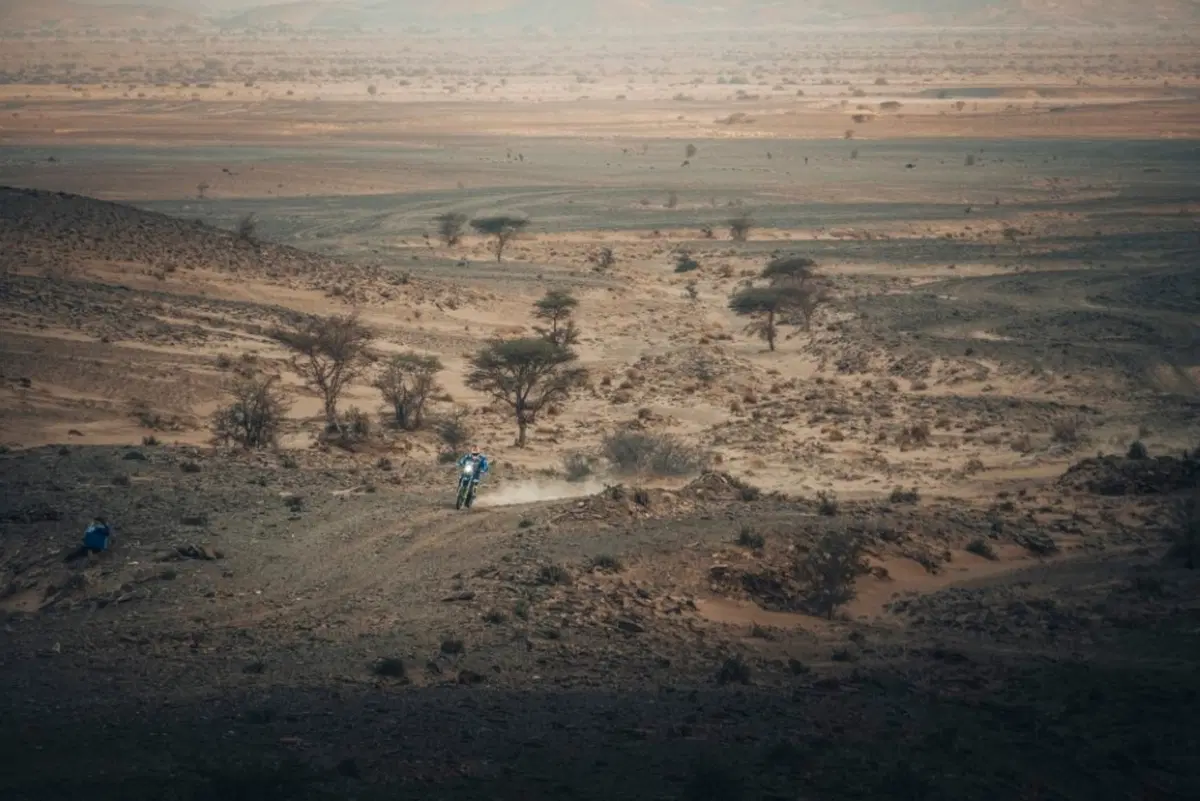 Africa Eco Race. D-4. Un inglese, Poskitt, KTM a Smara (12)