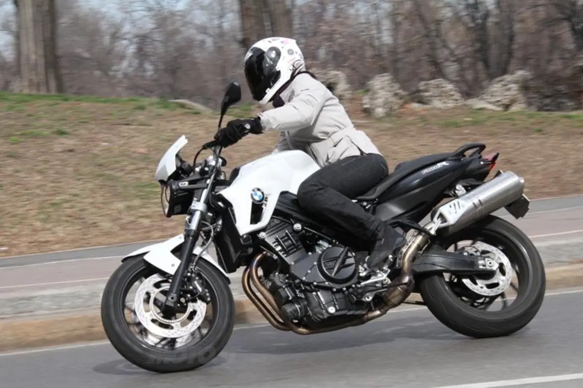 BMW F 800 R 2012  (2)